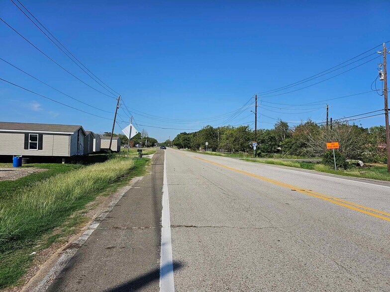 More Photos Of 3733 N Alexander Dr, Baytown Land For Sale