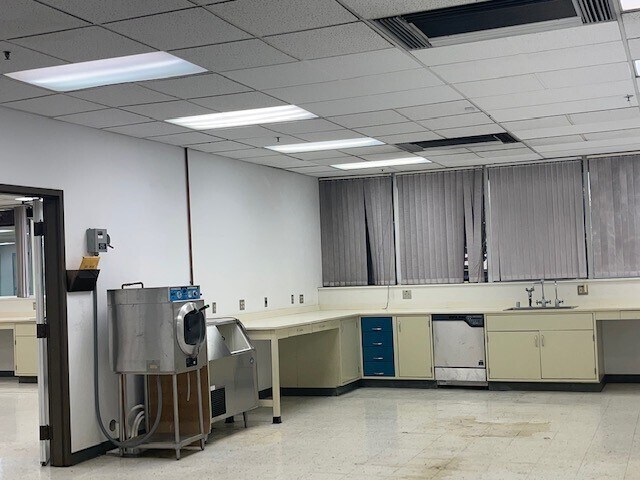 More Photos Of 3333 Vaca Valley Pky, Vacaville Research And Development For Lease