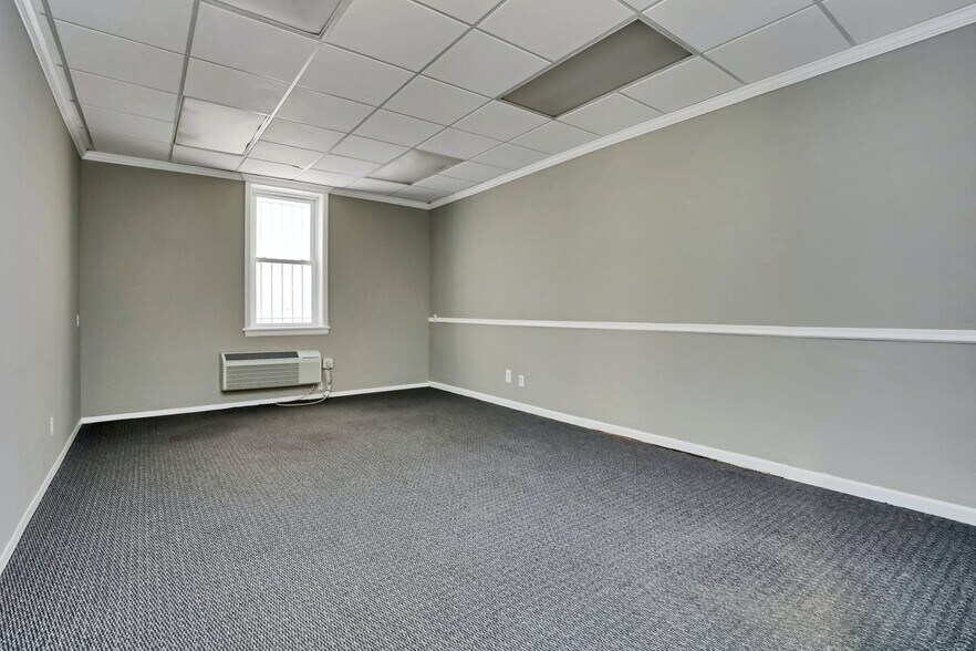 More Photos Of 45 N Village Ave, Rockville Centre Office For Sale