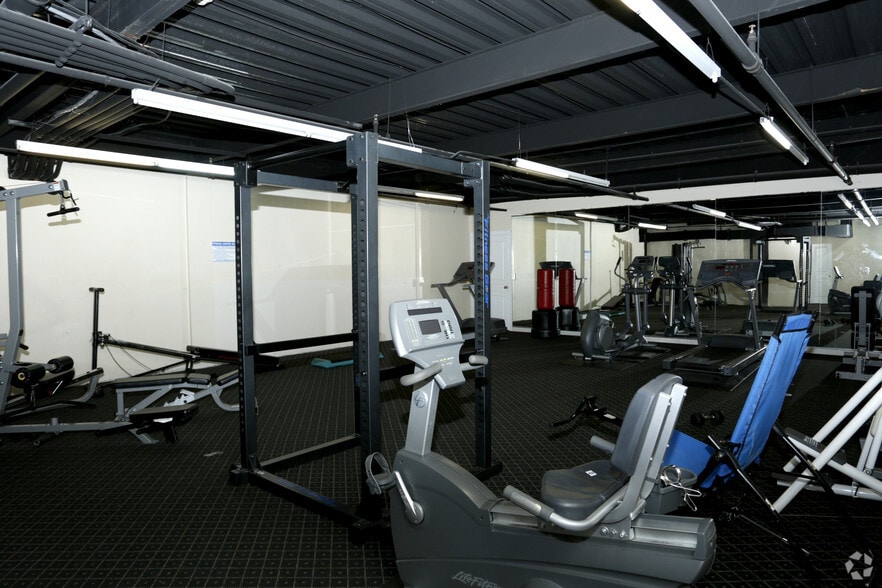 More Photos Of 415-419 Cedar Bridge Ave, Lakewood Apartments For Lease