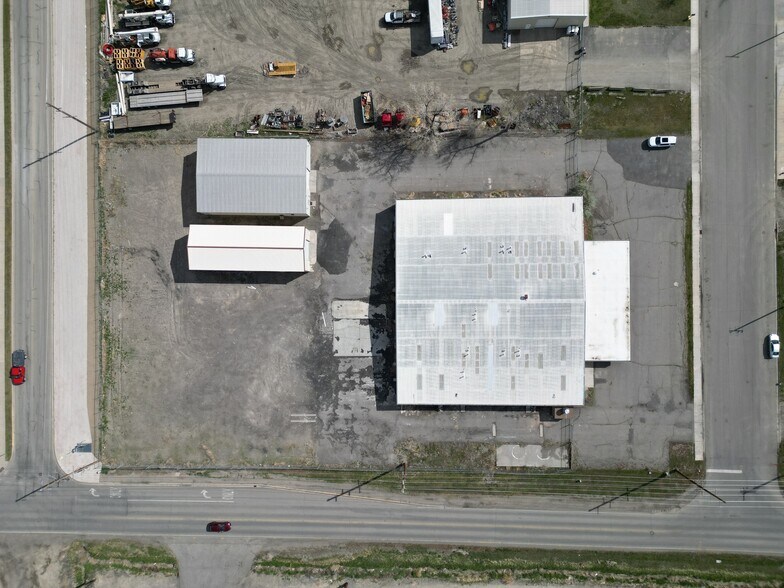 More Photos Of 119 S Washington Ave, Laurel Manufacturing For Sale