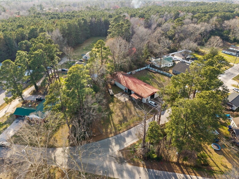 More Photos Of 101 Watering St, Tabor City Flex For Sale