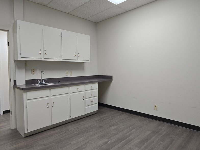 More Photos Of 4201 Camp Bowie Blvd, Fort Worth Medical For Lease