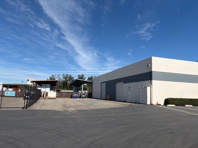 More Photos Of 1232 Simpson Way, Escondido Warehouse For Lease