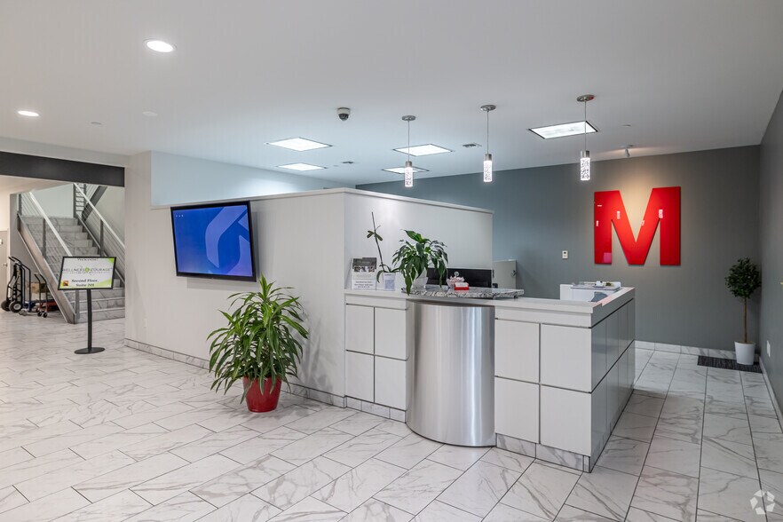 More Photos Of 1116 S Walton Blvd, Bentonville Office For Lease