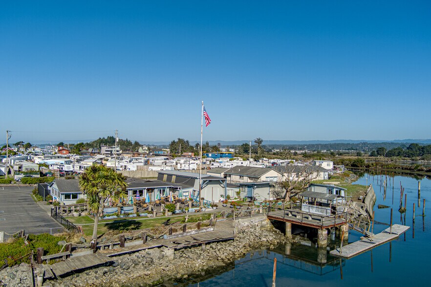 More Photos Of 1901 Buhne, Eureka Restaurant For Sale