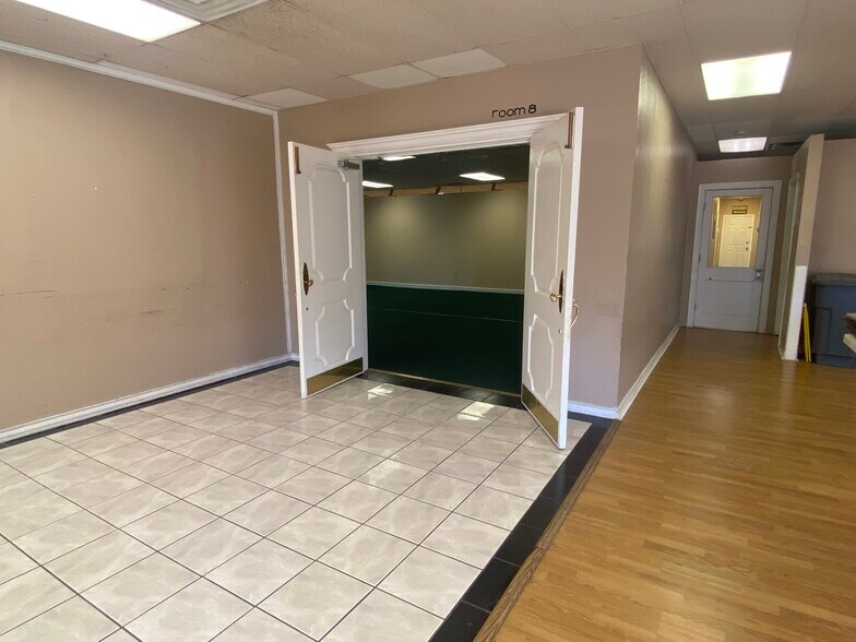 More Photos Of 111 W 5th St, Tyler Loft Creative Space For Lease