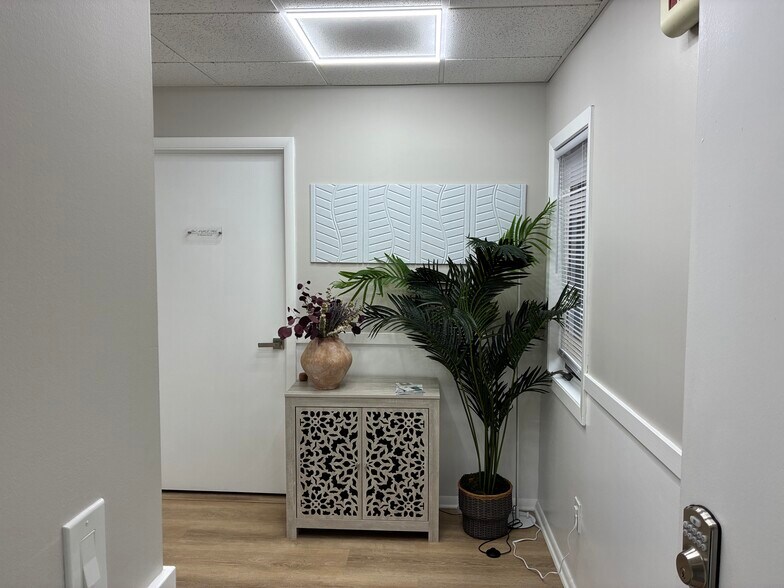 More Photos Of 812 Poole Ave, Hazlet Medical For Sale
