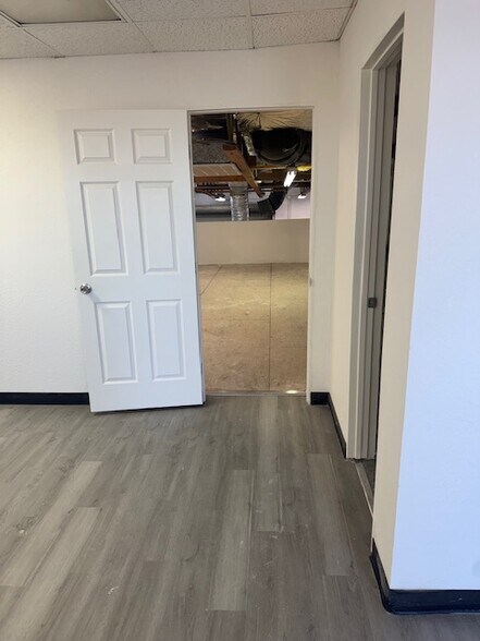 More Photos Of 1590 Foothill Dr, Boulder City Light Distribution For Sale