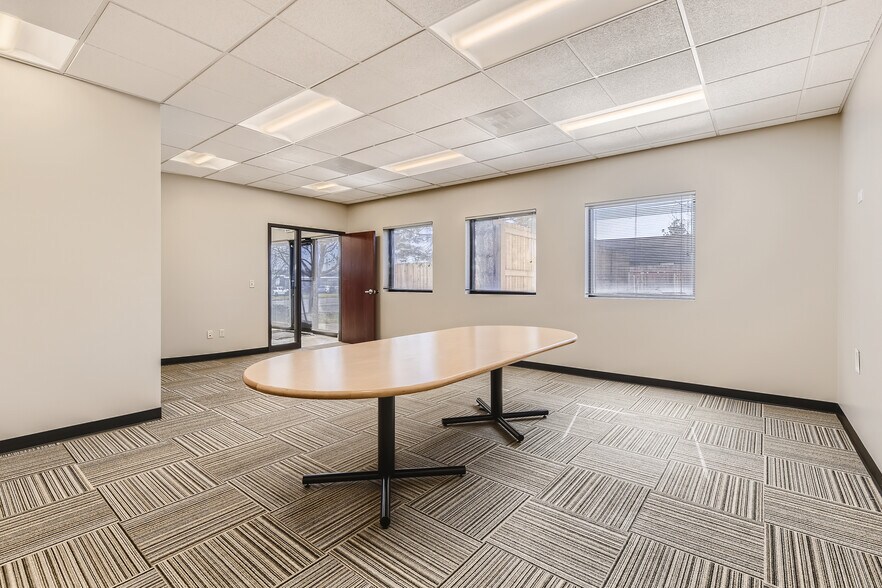 More Photos Of 15354 E Hinsdale Cir, Englewood Warehouse For Sale