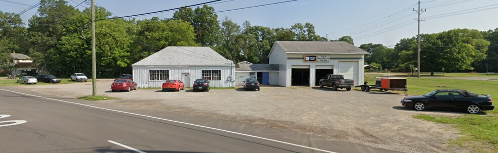 More Photos Of 1641 E Main St, Niles Manufacturing For Sale