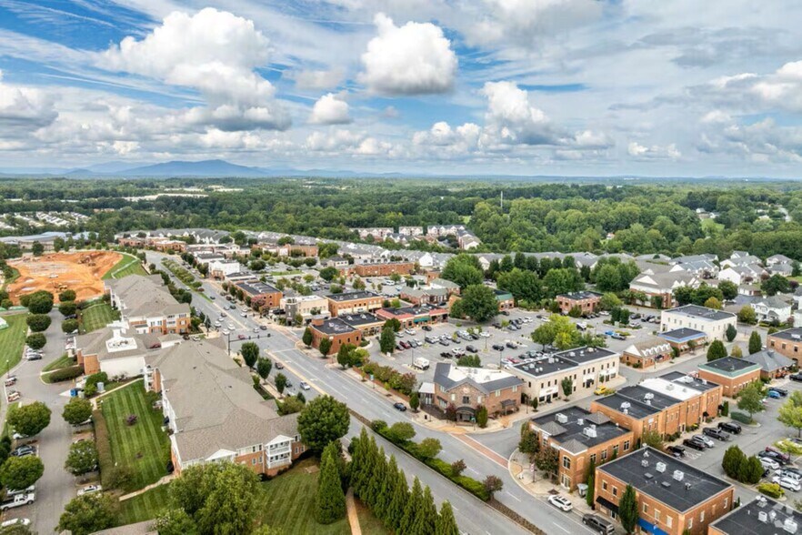 More Photos Of 100 Tradewynd Dr, Lynchburg General Retail For Sale