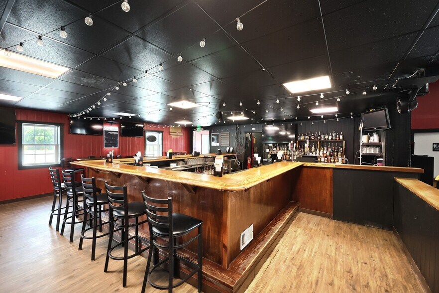 More Photos Of 21603 Middletown Rd, Freeland Freestanding For Sale