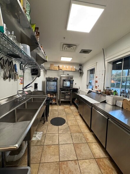 More Photos Of 1901 E Ocean View Ave, Norfolk Storefront For Lease