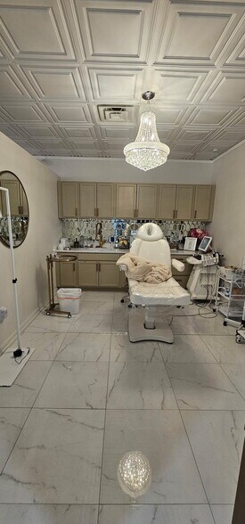 More Photos Of 1305-1395 Mcdonough Pky, McDonough Unknown For Lease