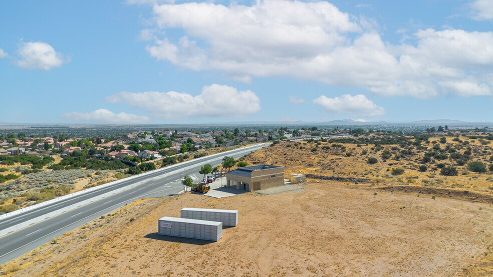 More Photos Of 2660 Pearblossom Hwy, Palmdale Office Residential For Sale