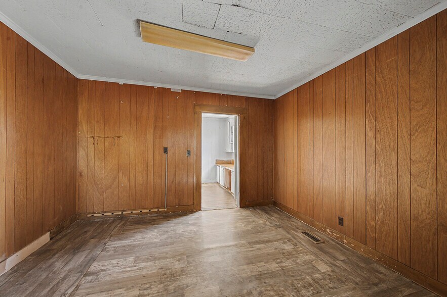 More Photos Of 12837 Magnolia St, Blakely Office For Sale