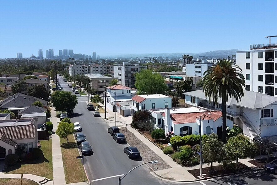 More Photos Of 1569 S Orange Grove Ave, Los Angeles Apartments For Sale