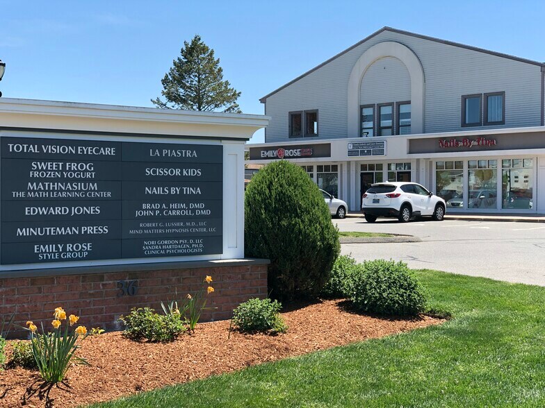 More Photos Of 63 Hebron Ave, Glastonbury Storefront For Lease