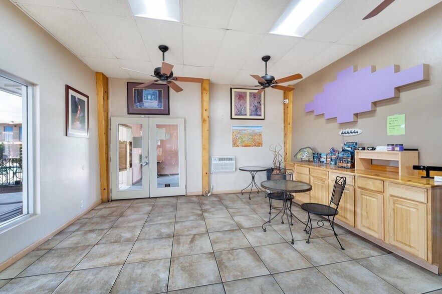 More Photos Of 150 N Lake Powell Blvd, Page Hotel For Sale