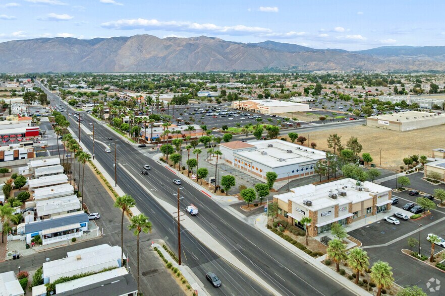 More Photos Of 1605 S San Jacinto Ave, San Jacinto Drugstore For Sale