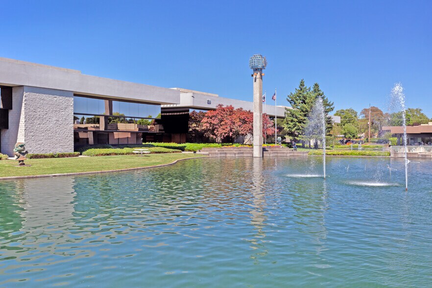 More Photos Of 100 Stony Point Rd, Santa Rosa Unknown For Lease