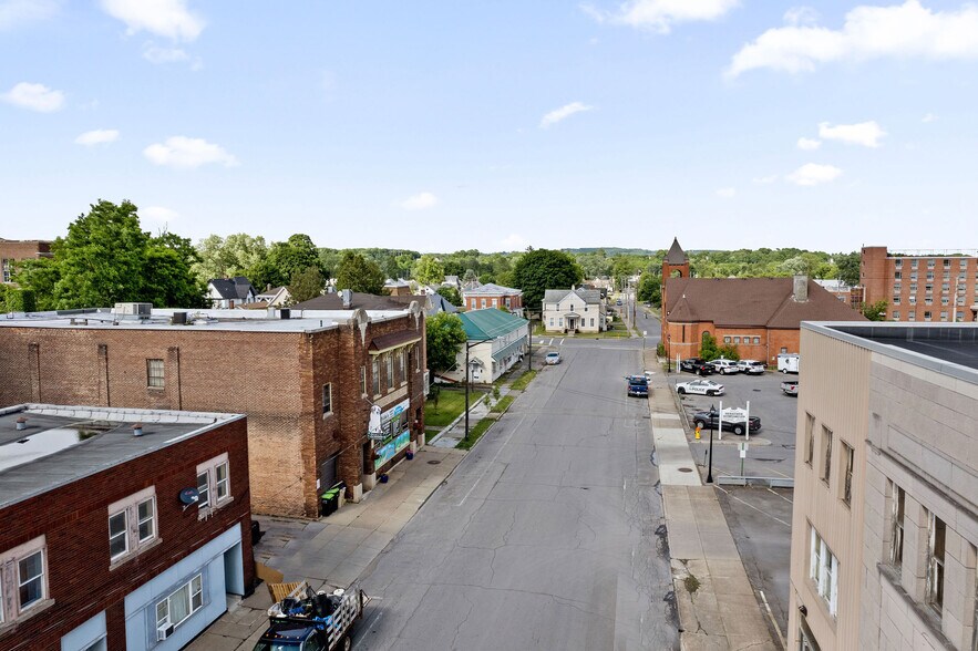 More Photos Of 109-111 Green St, Herkimer Office For Sale