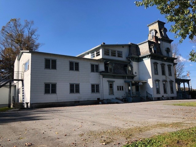 More Photos Of 8196 Green Rd, Hubbardsville Apartments For Sale