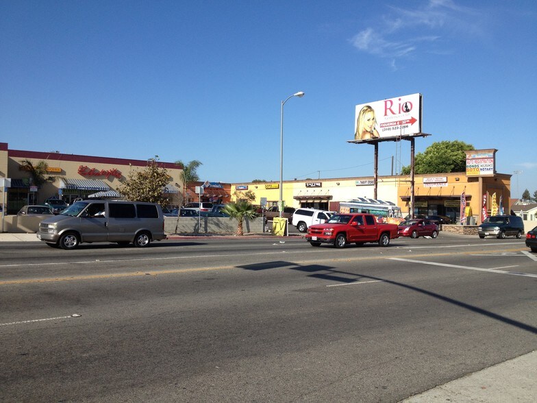 More Photos Of 417 W El Segundo Blvd, Los Angeles Freestanding For Lease