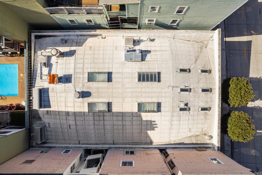 More Photos Of 465 Green St, San Francisco Storefront Retail Residential For Sale