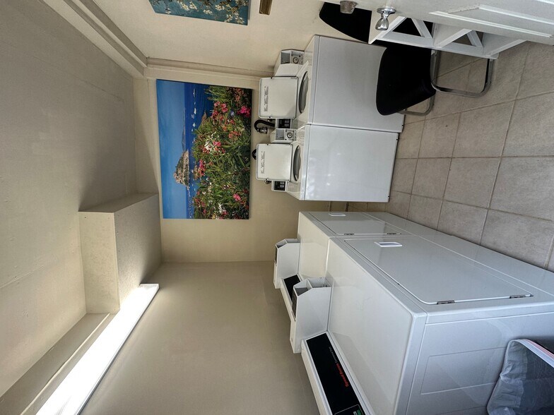 More Photos Of 5901 E Ocean Blvd, Long Beach Apartments For Sale