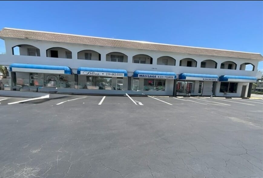 Primary Photo Of 3937-3957 Broadway Ave, Fort Myers Storefront Retail Residential For Sale