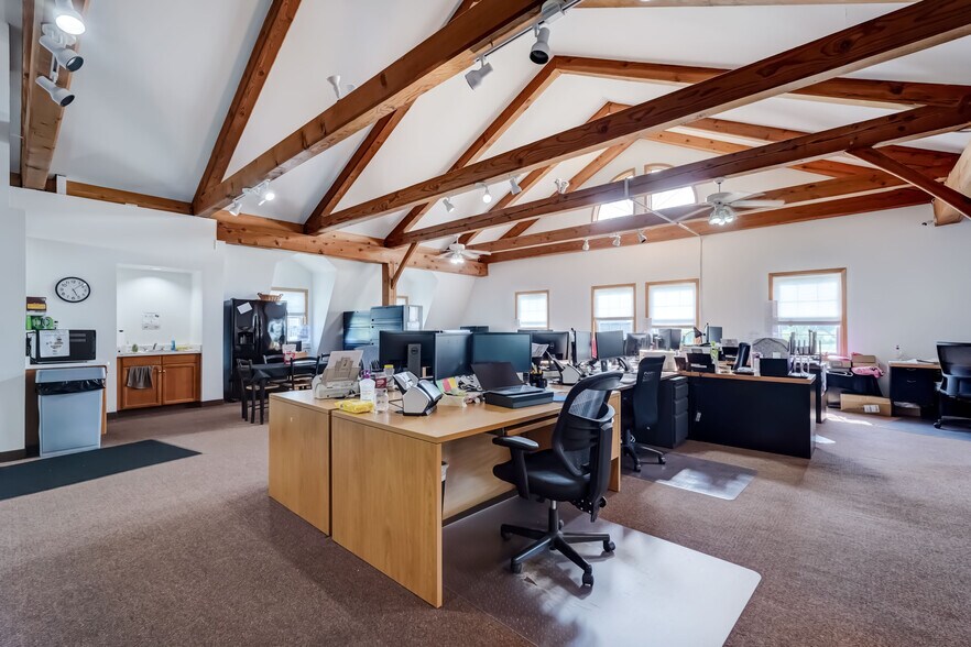 More Photos Of 1625 Rochester Rd, Farmington Office For Sale