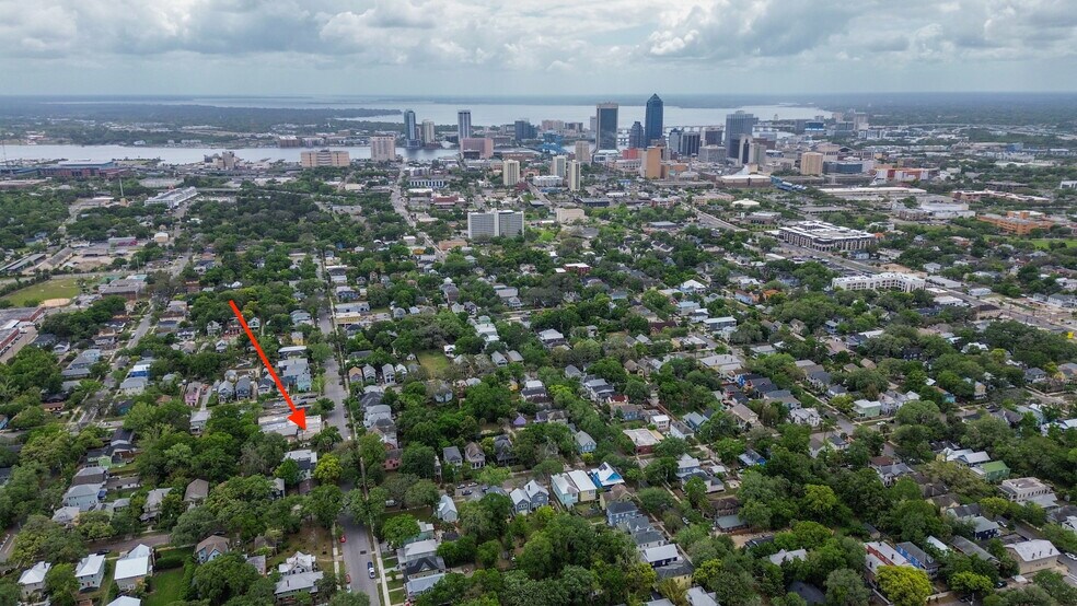 More Photos Of 1425 Walnut St, Jacksonville Freestanding For Sale