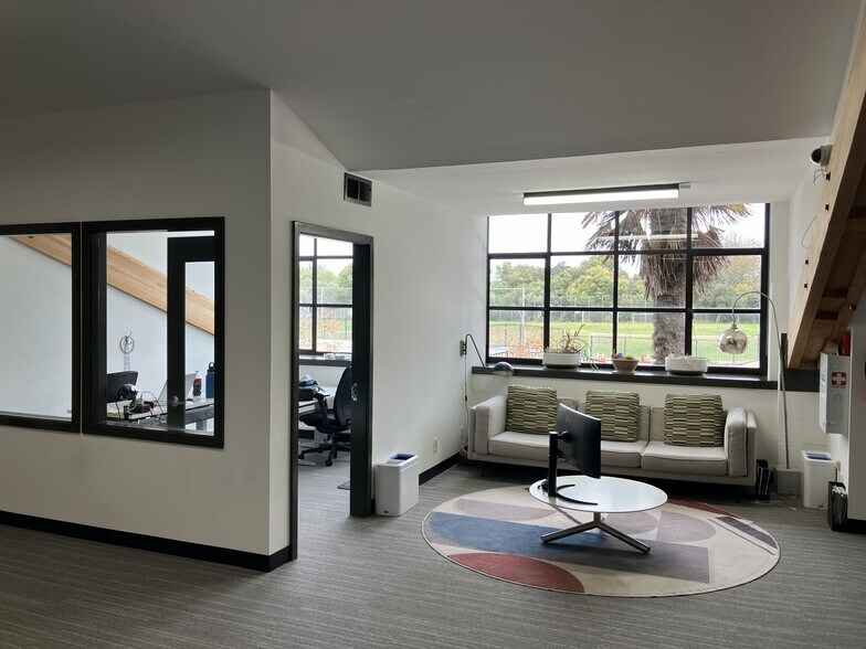 More Photos Of 1200 5th St, Berkeley Light Manufacturing For Sale