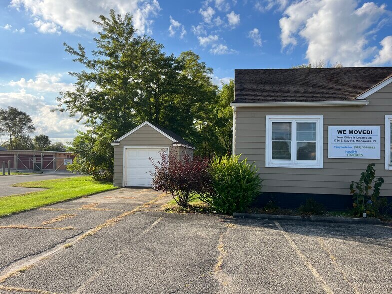 More Photos Of 4715 Lincolnway East, Mishawaka Office For Sale