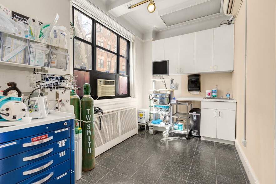 More Photos Of 235 E 22nd St, New York Apartments For Sale