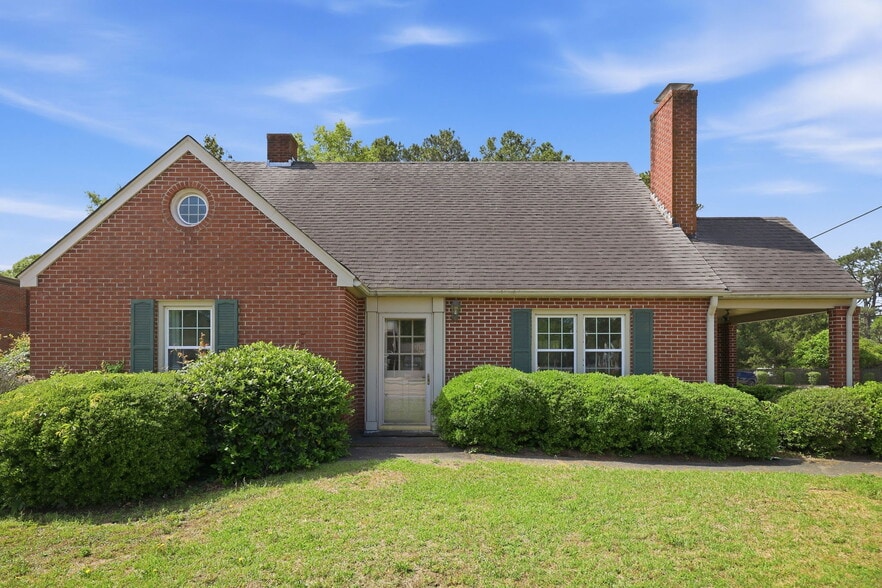 Primary Photo Of 1008 W Vernon Ave, Kinston Office For Sale