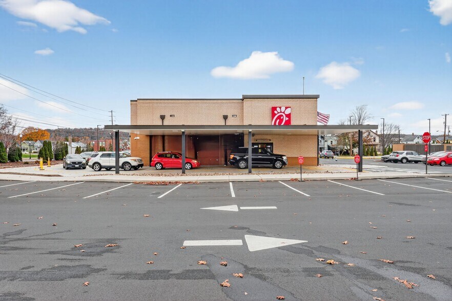 More Photos Of 186 Maynard St, Williamsport Fast Food For Sale