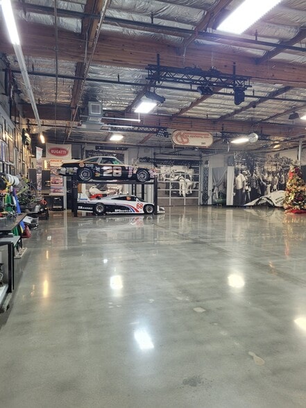 More Photos Of 521 Charcot Ave, San Jose Showroom For Sale