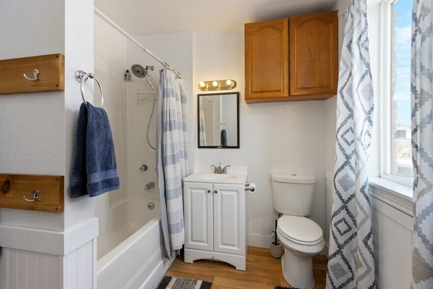 More Photos Of 76 Sawyer Lp, Hardin Flex For Sale