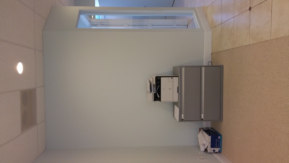 More Photos Of 1935 Commerce Ln, Jupiter Office For Lease