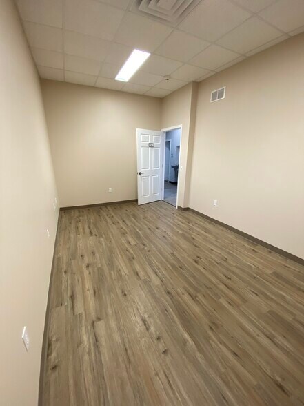 More Photos Of 1708 Washington Blvd, Easton Restaurant For Lease