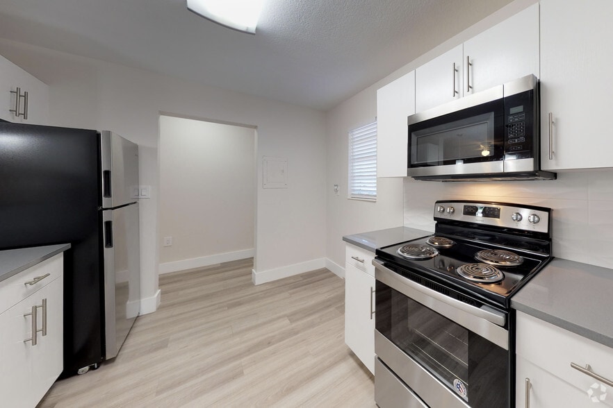 More Photos Of 8445 Springtree Dr, Sunrise Apartments For Sale