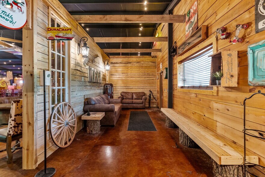 More Photos Of 3801 Happy Bend Rd, Atkins Restaurant For Sale