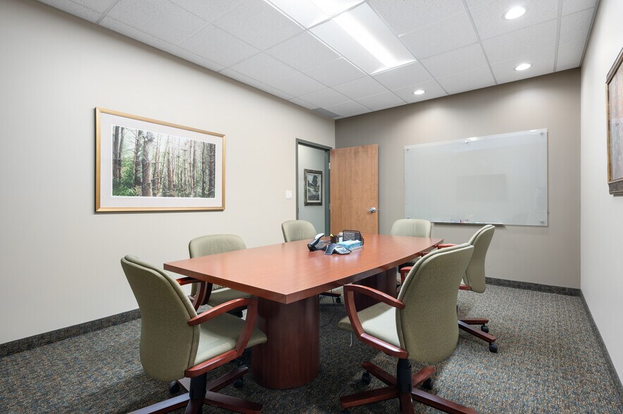 More Photos Of 3000 W White River Blvd, Muncie Office For Sale