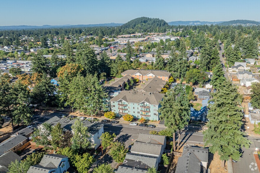 More Photos Of 2333 SE 130th Ave, Portland Apartments For Sale