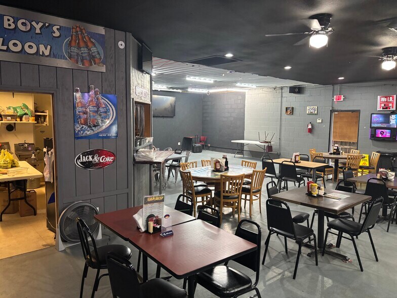 More Photos Of , Garden City General Retail For Sale