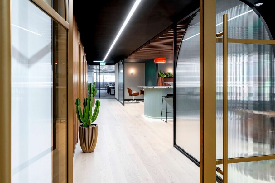 Primary Photo Of 18 King William St, London Office For Lease