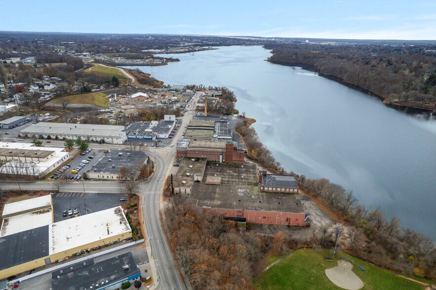 More Photos Of 721 School St, Pawtucket Manufacturing For Lease